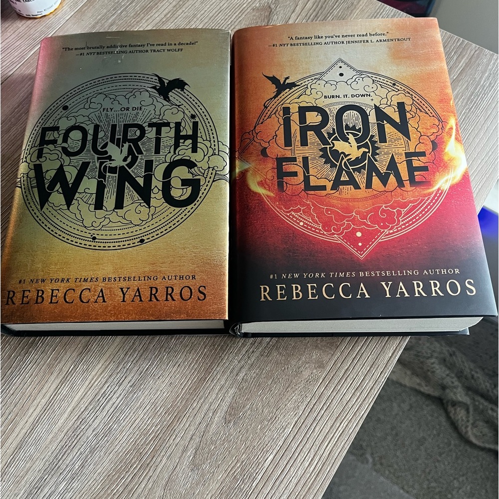 Fourth Wing and Iron Flame hardback book bundle